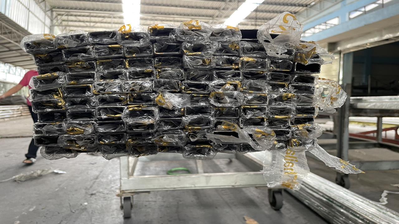 ขายส่งแผ่นสแตนเลสแผ่นเรียบ